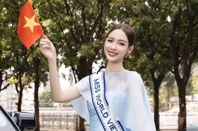 Bảo Ngọc vỡ òa vì tuyển Việt Nam vô địch giữa lúc thi Miss World