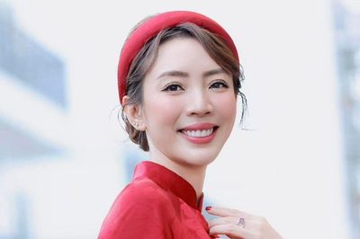 Thu Trang chúc mừng chiến thắng đội tuyển Việt Nam