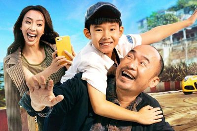 Phim Thu Trang - Tiến Luật lọt top 4 phòng vé
