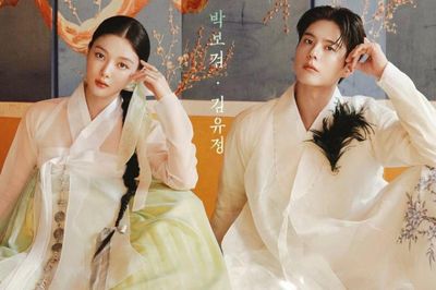Dàn sao Mây Họa Ánh Trăng kỷ niệm 10 năm phát sóng với bộ ảnh Hanbok