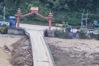 Chưa ghi nhận công dân Việt Nam bị ảnh hưởng do lũ quét tại biên giới Nepal - Trung Quốc