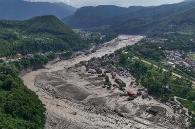 Lũ lụt kinh hoàng tại Nepal, có thể do “lở đá-băng”