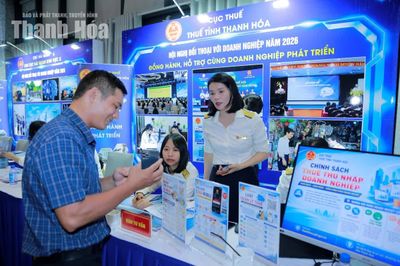 Các gian hàng tư vấn đồng hành cùng doanh nghiệp