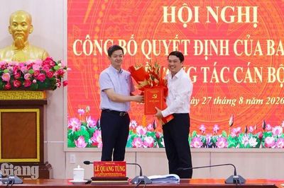 Đồng chí Lê Trung Hồ tham gia Ban Thường vụ Tỉnh ủy An Giang