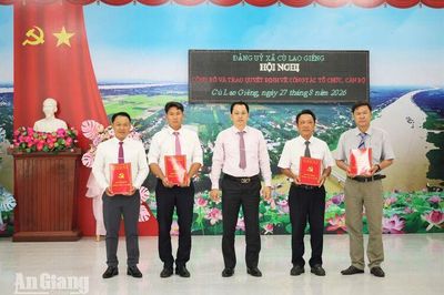 Cù Lao Giêng thành lập 6 Đảng bộ cơ sở trường học