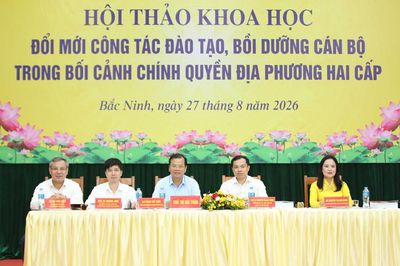 Đổi mới đào tạo, bồi dưỡng cán bộ trong bối cảnh vận hành chính quyền địa phương 2 cấp