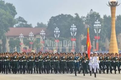 Sĩ quan nghỉ hưu trước tuổi: Các trường hợp nào được trợ cấp 5 tháng lương/năm?