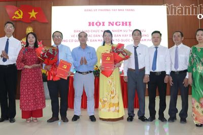 Phường Tây Nha Trang tổ chức bàn giao chức năng, nhiệm vụ tham mưu về công tác dân vận