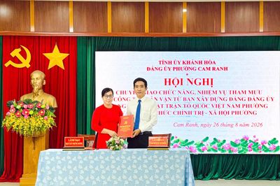Đảng ủy phường Cam Ranh tổ chức chuyển giao chức năng, nhiệm vụ tham mưu công tác dân vận