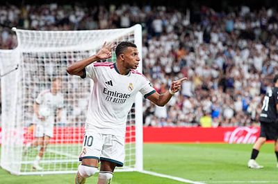 Kylian Mbappe lập cú hat-trick siêu hạng giúp Real Madrid vùi dập Real Sociedad tỷ số 4-1