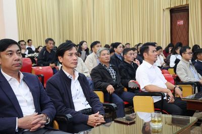 Báo và PTTH Lâm Đồng nghiêm túc học tập, quán triệt Nghị quyết Trung ương 3