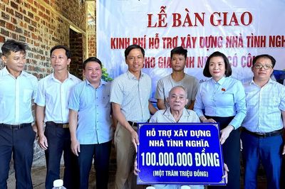 Hỗ trợ xây dựng nhà ở cho 2 gia đình chính sách có hoàn cảnh khó khăn