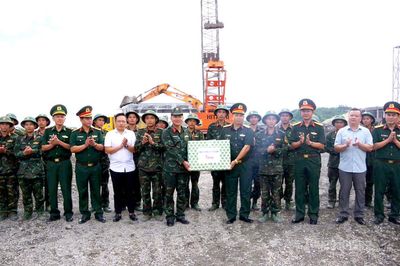 Bộ CHQS tỉnh động viên cán bộ, chiến sĩ thực hiện công tác dân vận tại Sơn Vĩ