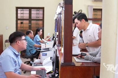 Từ những thủ tục nhỏ, dựng xây chính quyền số