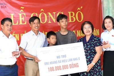 ĐBQH tỉnh Quảng Trị hỗ trợ 200 triệu đồng xây dựng nhà ở cho các gia đình chính sách khó khăn
