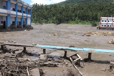 Lũ quét kinh hoàng tại biên giới Nepal - Trung Quốc, hàng trăm người mất tích