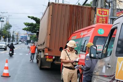 Siết chặt kiểm soát phương tiện vận tải nhằm kéo giảm tai nạn