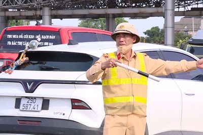 Cục CSGT hướng dẫn người dân đi lại an toàn, thuận lợi dịp 2/9