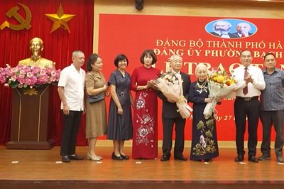 Tri ân những Đảng viên lão thành, trọn đời cống hiến cho Đảng