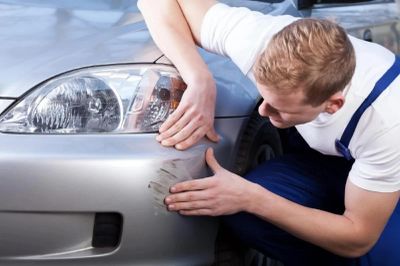 Xe ô tô bị xước nhẹ, bạn có thể tự xử lý tại nhà với chi phí chỉ vài chục nghìn
