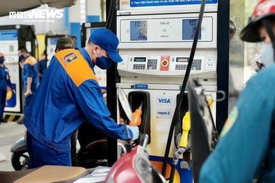 Giá xăng dầu đồng loạt giảm, riêng dầu mazut tăng