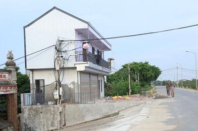 Bao giờ Phú Xuyên xử lý dứt điểm vi phạm đê điều?