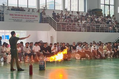 750 tân sinh viên Đại học Y Dược được tập huấn kỹ năng sơ cấp cứu, phòng cháy chữa cháy