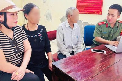 Chủ tiệm vàng giúp khách thoát bẫy lừa đảo