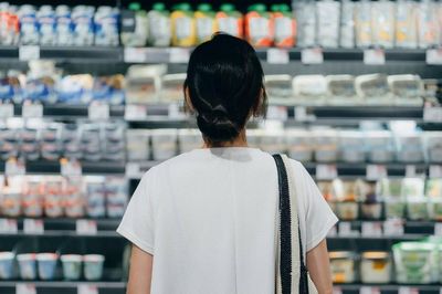 Chuyên gia về bệnh gan tiết lộ món đồ ông không bao giờ mua trong siêu thị