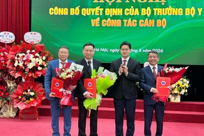 Bộ Y tế công bố quyết định bổ nhiệm, bổ nhiệm lại và kéo dài thời gian giữ chức vụ PGĐ Học viện Y - Dược học cổ truyền Việt Nam