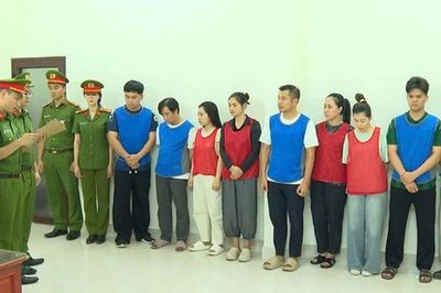 Thủ tướng gửi thư khen lực lượng công an triệt phá đường dây buôn lậu hơn 33.400 viên kim cương
