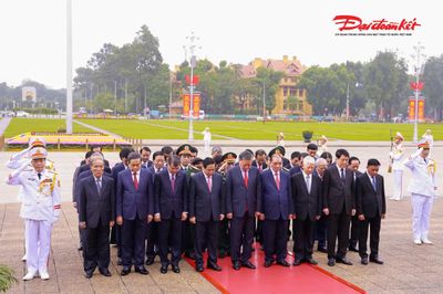 Lãnh đạo Đảng, Nhà nước, MTTQ Việt Nam vào Lăng viếng Chủ tịch Hồ Chí Minh