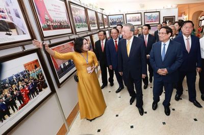 Giữ mạch nguồn, mở nguồn sáng tạo - Sứ mệnh ngành Văn hoá trong kỷ nguyên mới