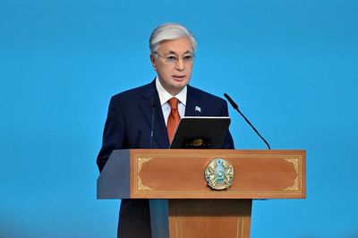 Tổng thống Kazakhstan đặt niềm tin vào giáo dục, vào thế hệ trẻ để chuẩn bị tương lai đất nước