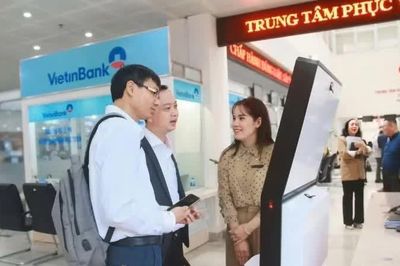 Xây dựng nền hành chính gần dân, sát thực tiễn