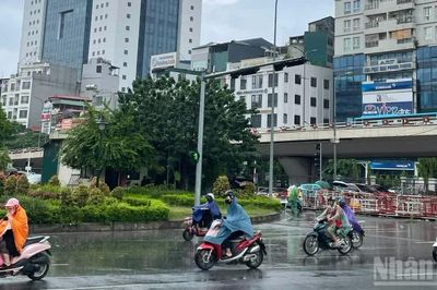 Thời tiết ngày 28/8: Bắc Bộ, Nam Bộ có mưa rào và dông