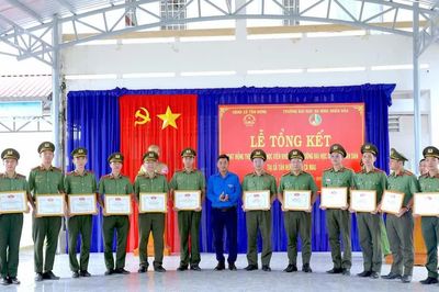 Dấu ấn '3 cùng' của sinh viên An ninh tại địa bàn cơ sở Cà Mau