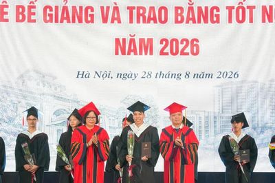 Thêm 407 nhân lực y tế chính thức rời giảng đường để bước vào môi trường nghề nghiệp