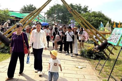 Làng Văn hóa-Du lịch các dân tộc Việt Nam miễn phí vé vào cửa ngày 2/9