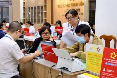 'Bệ phóng thể chế' cho sự phát triển của thành phố