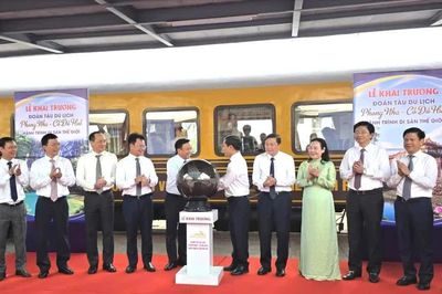 Khai trương đoàn tàu 'Phong Nha - Cố đô Huế: Hành trình di sản thế giới'
