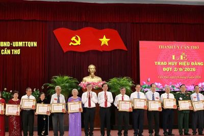 Cần Thơ phát huy truyền thống, vững bước vào chặng đường phát triển mới