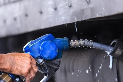 Nghiêm cấm mọi hành vi găm xăng, dầu chờ tăng giá, cắt giảm lượng bán