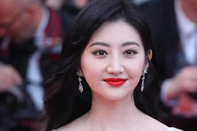 Cảnh Điềm lên tiếng về scandal dậy sóng Trung Quốc