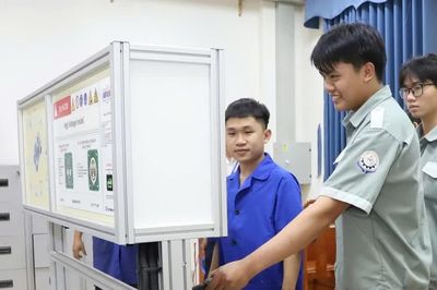 Thu hút nhân tài đến Khánh Hòa không chỉ bằng tiền