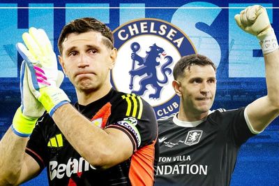 Chelsea chiêu mộ thủ môn Dibu Martinez giá rẻ bất ngờ