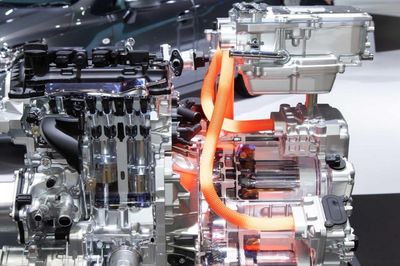 5 nhược điểm của xe hybrid mà người mua cần lưu ý khi 'xuống tiền'