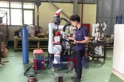 Tháo gỡ khó khăn cho doanh nghiệp nhỏ và vừa phát triển