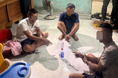 Chỉ từ một lời rủ rê, chuyện bất ngờ của 3 người đàn ông xảy ra trong căn nhà ở Đà Nẵng