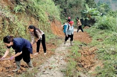 Phụ nữ Cao Bằng chung sức làm đẹp quê hương đón Quốc khánh 2/9